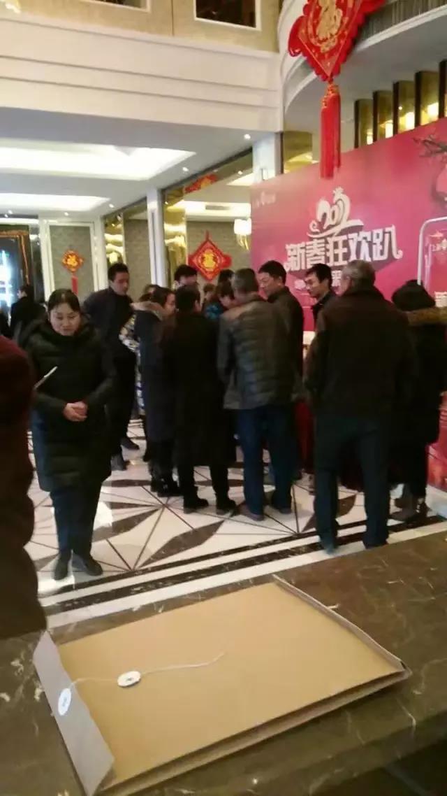 All the way with you hand in hand to welcome the year of the rooster All the way with you hand in hand to welcome the year of the rooster